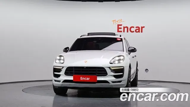PORSCHE MACAN 2018 — 108 711 км, белый, Корея — под ключ — фото 3