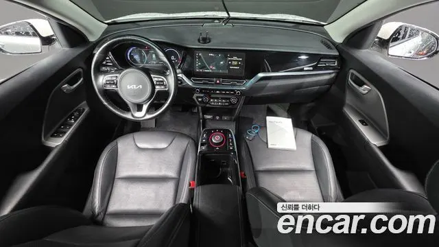 KIA NIRO PLUS 2023 — 114 574 км, белый, Корея — под ключ — фото 7