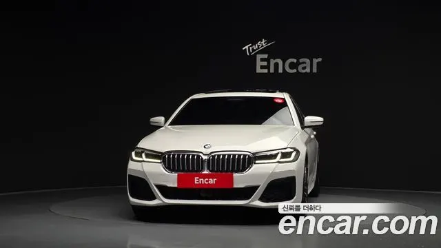 BMW 5 SERIES 2022 — 86 650 км, белый, Корея — под ключ — фото 3
