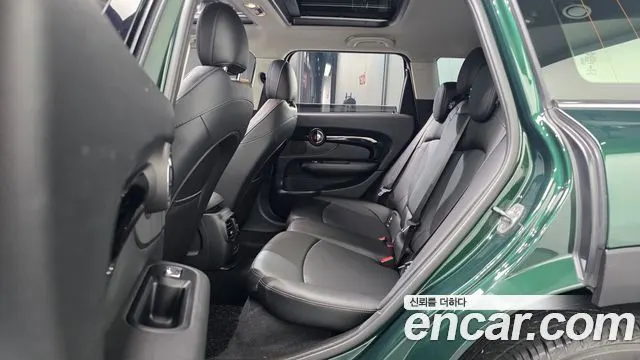 MINI COOPER D CLUBMAN 2019 — 104 932 км, тёмно-зелёный, Корея — под ключ — фото 12