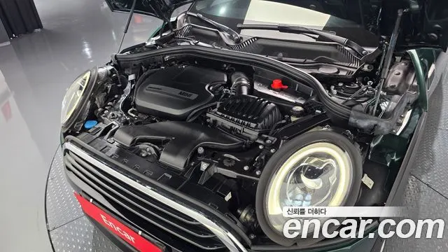 MINI COOPER D CLUBMAN 2019 — 104 932 км, тёмно-зелёный, Корея — под ключ — фото 6