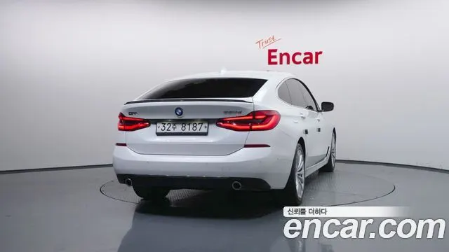 BMW 6 SERIES GT 2019 — 165 230 км, белый, Корея — под ключ — фото 4