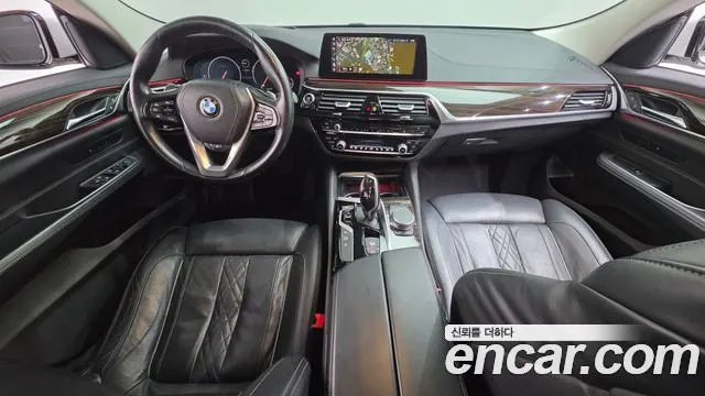 BMW 6 SERIES GT 2019 — 165 230 км, белый, Корея — под ключ — фото 7