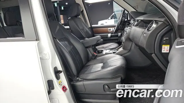 LAND ROVER DISCOVERY 4 2016 — 163 257 км, белый, Корея — под ключ — фото 12