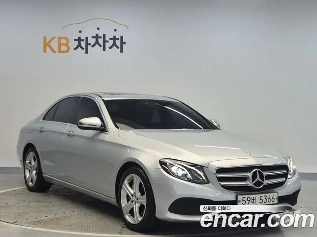 MERCEDES-BENZ E-CLASS W213 2017 — 193 968 км, серебристый, Корея — под ключ — фото 4