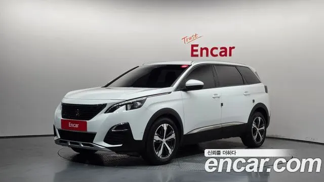 PEUGEOT 5008 2018