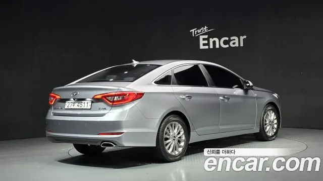 HYUNDAI SONATA 2015 — 83 134 км, серебристо-серый, Корея — под ключ — фото 2