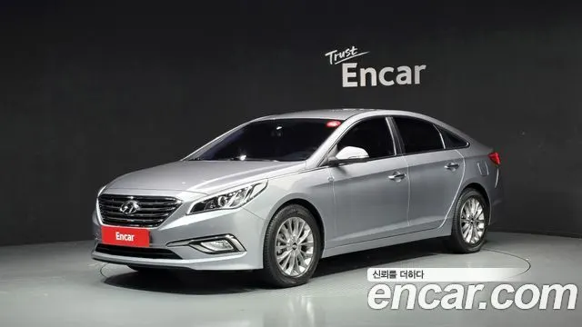 HYUNDAI SONATA 2015 — 83 134 км, серебристо-серый, Корея — под ключ — фото 12