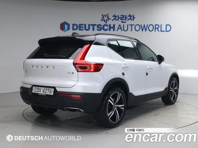VOLVO XC40 2019 — 85 026 км, белый, Корея — под ключ — фото 2