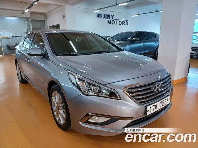 HYUNDAI SONATA 2017 — 151 124 км, серебристо-серый, Корея — под ключ — фото 1