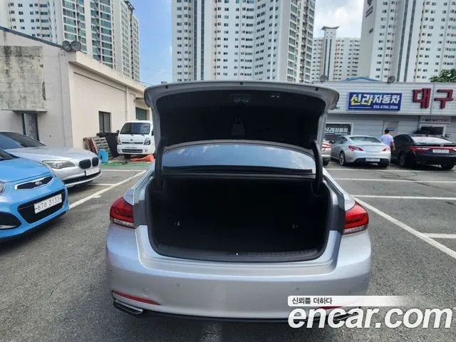 HYUNDAI GENESIS DH 2015 — 278 120 км, серебристый, Корея — под ключ — фото 9