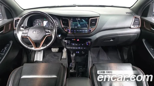 HYUNDAI TUCSON 2018 — 143 862 км, чёрный, Корея — под ключ — фото 7