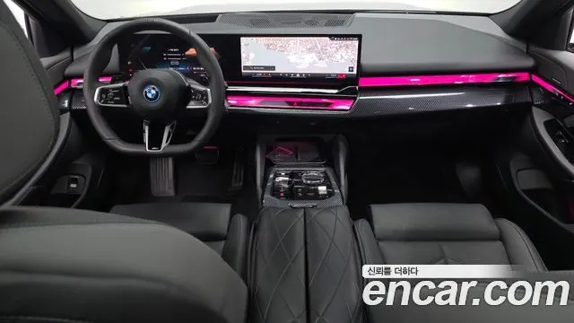 BMW 5 SERIES 2025 — 25 282 км, светло-золотистый, Корея — под ключ — фото 7
