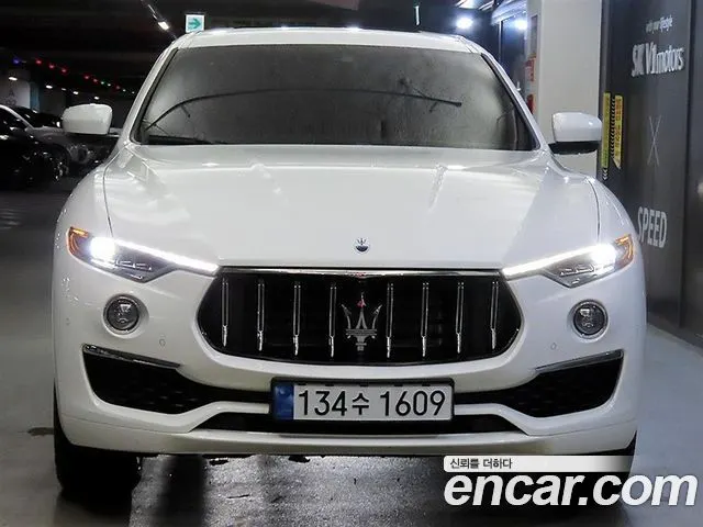 MASERATI LEVANTE 2022 — 5 744 км, белый, Корея — под ключ — фото 2
