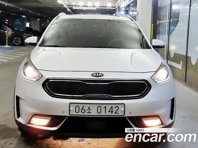 KIA NIRO 2017 — 186 966 км, белый, Корея — под ключ — фото 3