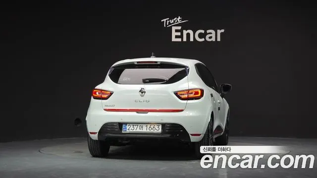 RENAULT KOREA CLIO 2019 — 134 748 км, белый, Корея — под ключ — фото 4