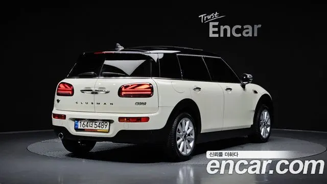 MINI COOPER CLUBMAN 2022 — 11 026 км, белый-перламутр, Корея — под ключ — фото 1