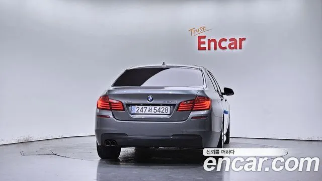 BMW 5 SERIES 2016 — 114 709 км, серебристо-серый, Корея — под ключ — фото 4