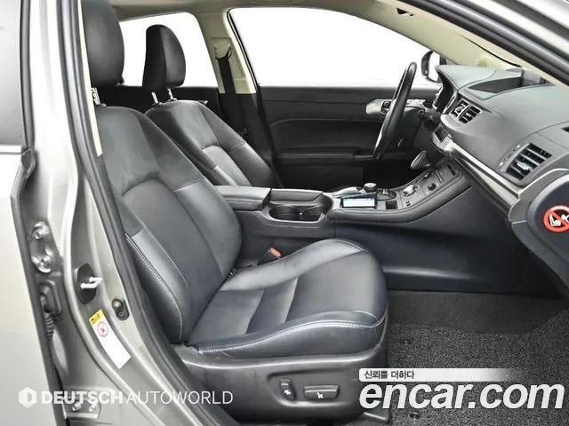 LEXUS CT200H 2019 — 127 249 км, светло-золотистый, Корея — под ключ — фото 10
