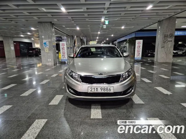 KIA K5 2011 — 92 792 км, светло-золотистый, Корея — под ключ — фото 1