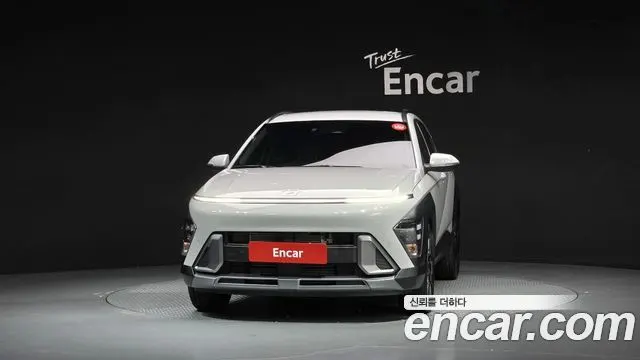 HYUNDAI KONA 2025 — 6 067 км, серебристо-серый, Корея — под ключ — фото 3