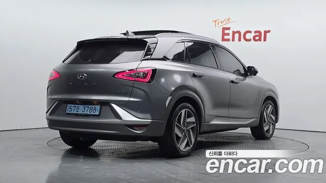 HYUNDAI NEXO 2023 — 112 669 км, серебристо-серый, Корея — под ключ — фото 1