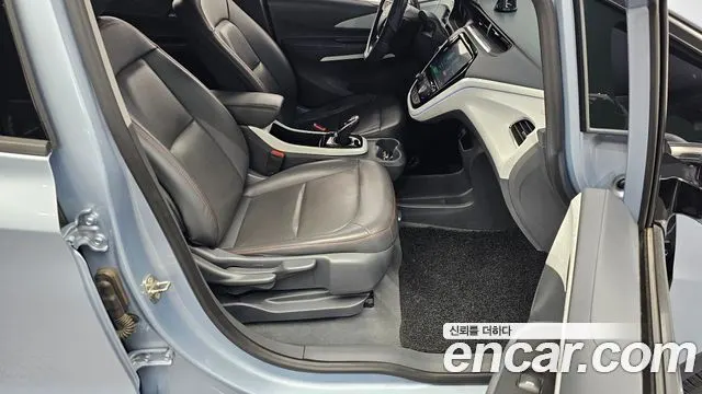 CHEVROLET BOLT 2018 — 150 186 км, светло-серебристый, Корея — под ключ — фото 12