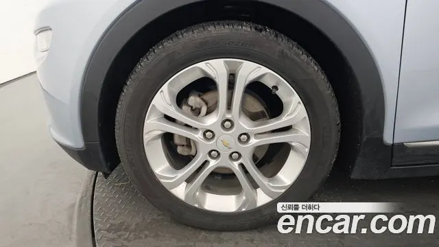 CHEVROLET BOLT 2018 — 150 186 км, светло-серебристый, Корея — под ключ — фото 5
