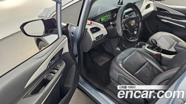 CHEVROLET BOLT 2018 — 150 186 км, светло-серебристый, Корея — под ключ — фото 10