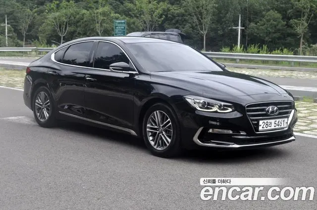HYUNDAI GRANDEUR 2017 — 249 000 км, чёрный, Корея — под ключ — фото 2