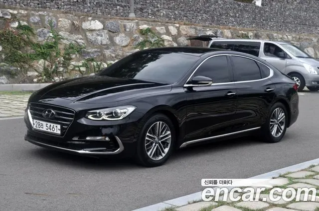 HYUNDAI GRANDEUR 2017 — 249 000 км, чёрный, Корея — под ключ — фото 3