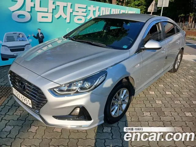 HYUNDAI SONATA 2019 — 199 920 км, серебристый, Корея — под ключ — фото 2