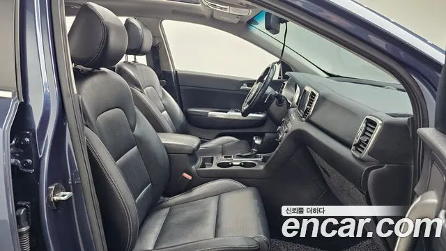 KIA SPORTAGE 2016 — 112 244 км, синий, Корея — под ключ — фото 11
