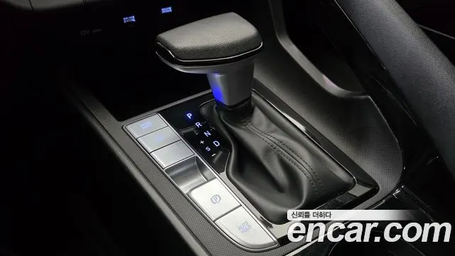 HYUNDAI AVANTE HYBRID 2022 — 104 458 км, серебристо-серый, Корея — под ключ — фото 9