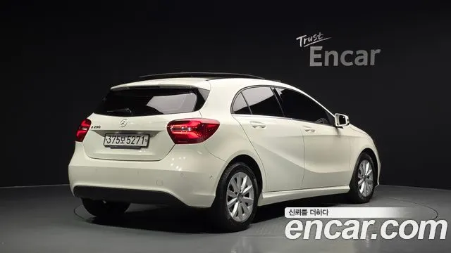 MERCEDES-BENZ A-CLASS W176 2017