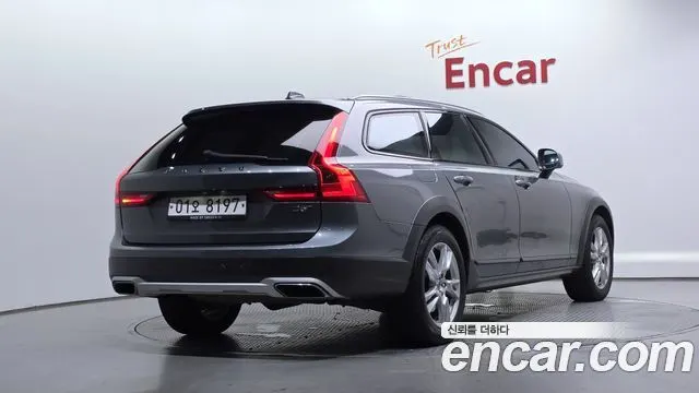 VOLVO V90 CROSS COUNTRY 2019 — 212 851 км, серый, Корея — под ключ — фото 2
