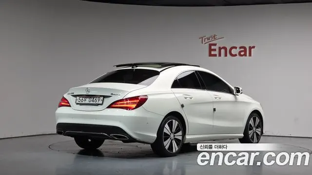 MERCEDES-BENZ CLA-CLASS C117 2017