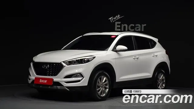 HYUNDAI TUCSON 2017 — 49 974 км, белый, Корея — под ключ — фото 12