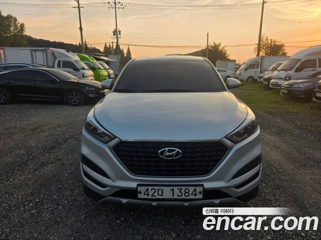 HYUNDAI TUCSON 2018 — 206 212 км, серебристый, Корея — под ключ — фото 12