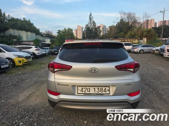 HYUNDAI TUCSON 2018 — 206 212 км, серебристый, Корея — под ключ — фото 4