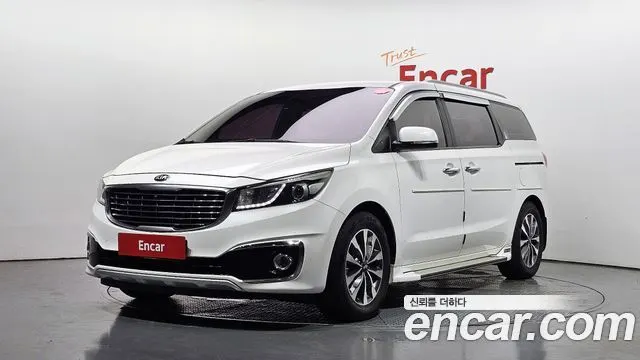 KIA CARNIVAL 2015 — 161 270 км, белый, Корея — под ключ — фото 1