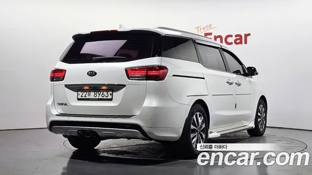 KIA CARNIVAL 2015 — 161 270 км, белый, Корея — под ключ — фото 2