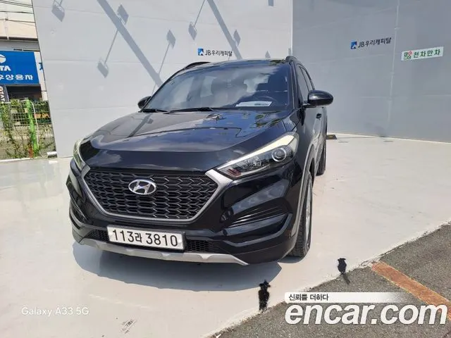 HYUNDAI TUCSON 2017 — 101 905 км, чёрный, Корея — под ключ — фото 1