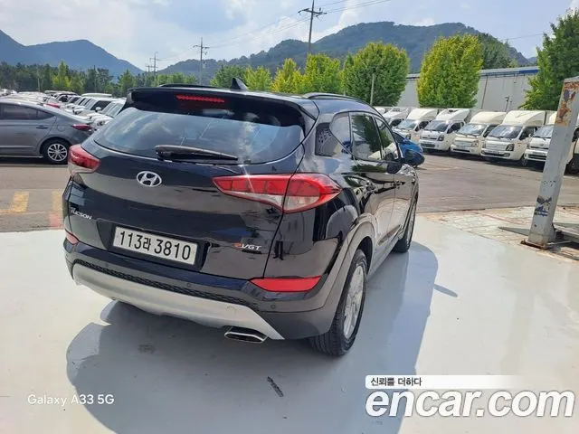HYUNDAI TUCSON 2017 — 101 905 км, чёрный, Корея — под ключ — фото 2