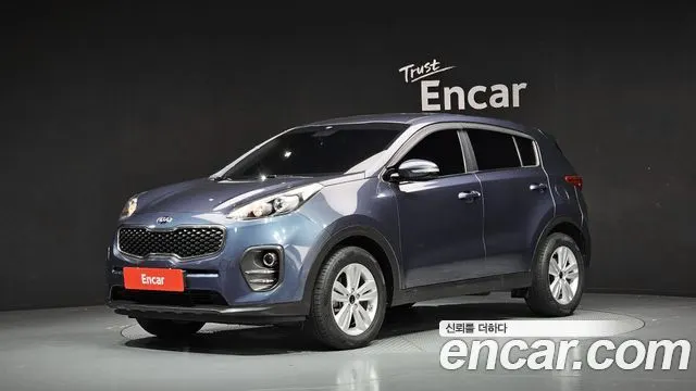 KIA SPORTAGE 2018 — 148 034 км, синий, Корея — под ключ — фото 1