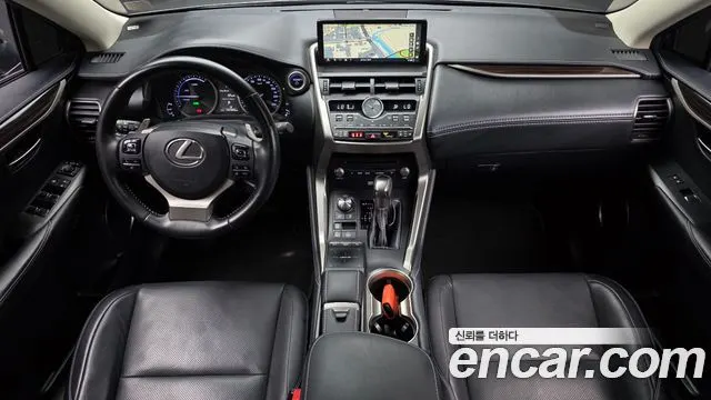 LEXUS NX300H 2019 — 197 202 км, светло-золотистый, Корея — под ключ — фото 7