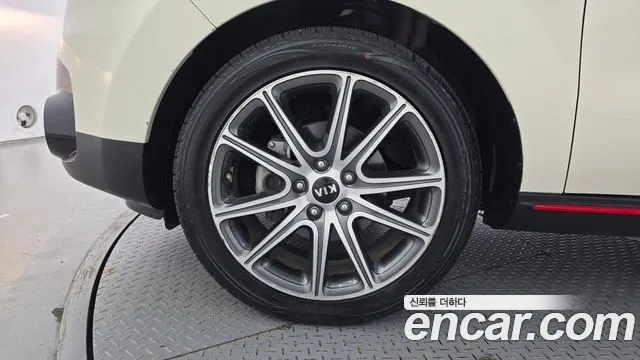 KIA SOUL 2018 — 72 504 км, белый-перламутр, Корея — под ключ — фото 5