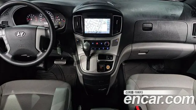 HYUNDAI GRAND STAREX 2017 — 97 525 км, серебристый, Корея — под ключ — фото 7