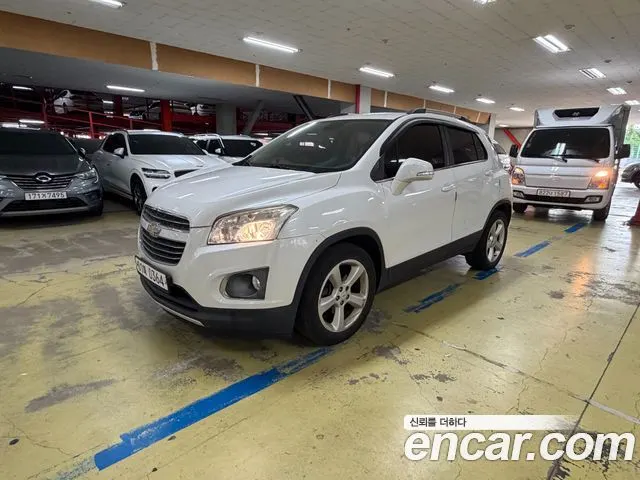 CHEVROLET TRAX 2016 — 131 767 км, белый, Корея — под ключ — фото 1