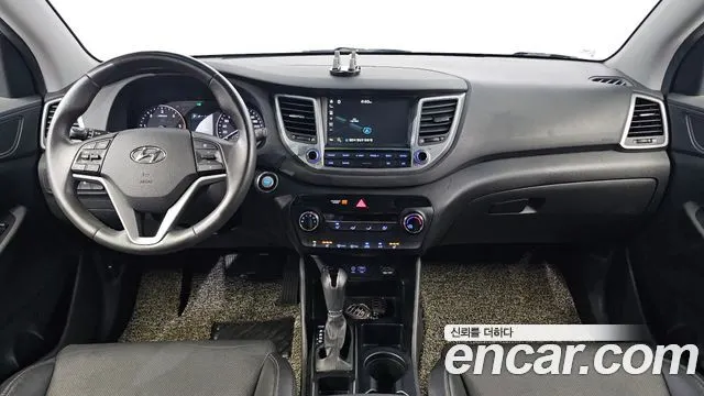 HYUNDAI TUCSON 2018 — 126 252 км, белый, Корея — под ключ — фото 7